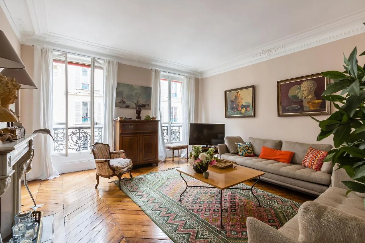 파리 Veeve - Muted Beauty In Batignolles 아파트